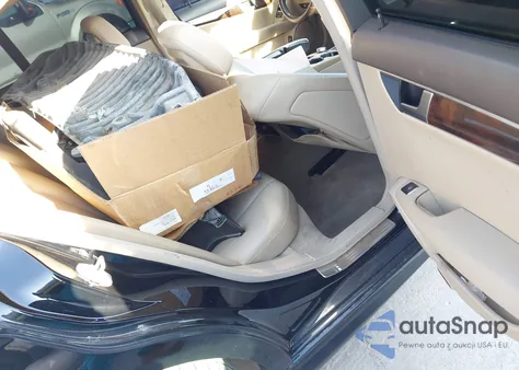 2013 Mercedes-Benz C 250 Sport z USA, uszkodzony, nr VIN WDDGF4HB9DA763926